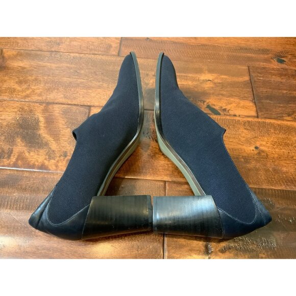 Donald J Pliner Navy Blue Square Toed Chunky Heels, Size 8 Narrow - Picture 7 of 9